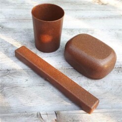 zeepdoosje vloeibaar hout