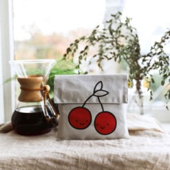 fluf flip snack cherry