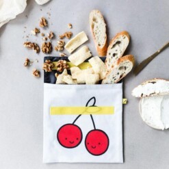 fluf flip snack cherry