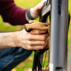 Guppy friend cleaning cloths bike