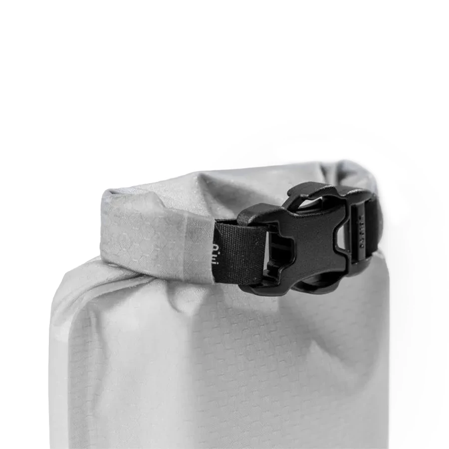 Matador soap bag artic white rolltop