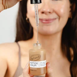 Upcircle peptide serum